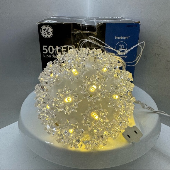 GE 5.5” Hanging Super Sphere Light Display with Twinkling Warm White LED Lights - Picture 3 of 10